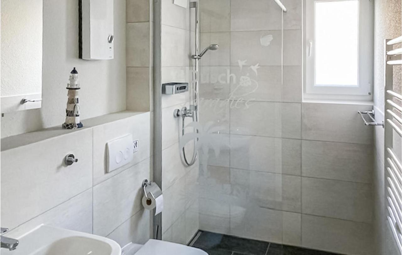 Gorgeous Apartment In Graal-Mueritz With Wifi Екстериор снимка